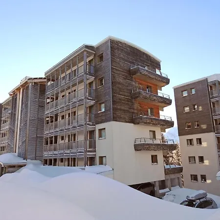 Apartmanhotel L'ecrin Des Neiges 3*